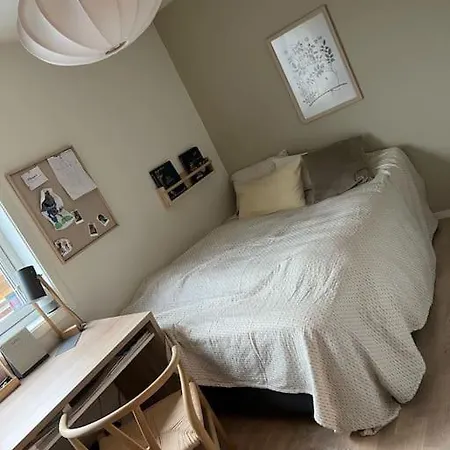 Villa Familievennlig Enebolig Med Hage Og Utsikt